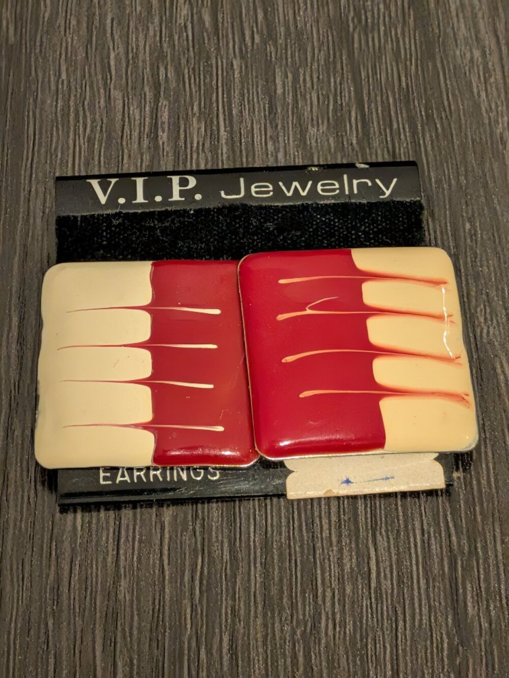 Vintage VIP Jewelry Red Cream Abstract Mod Clip-On Earrings